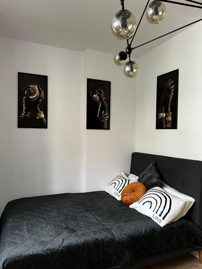 Cozy Apartment In The Heart Of 브로츠와프 폴란드